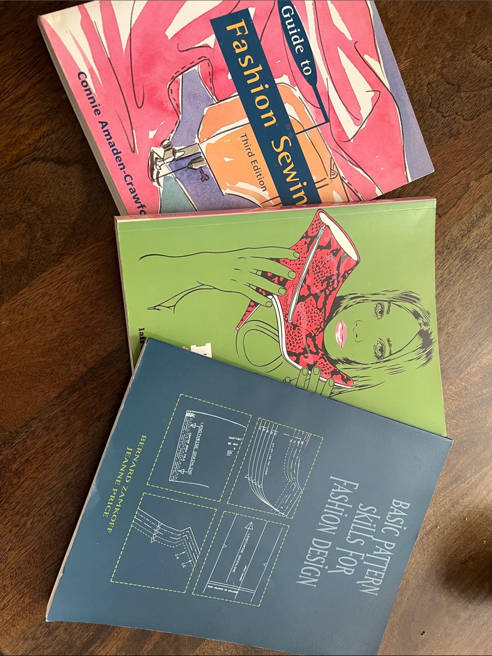 Set of 3 Essential Books for Fashion Design Students!